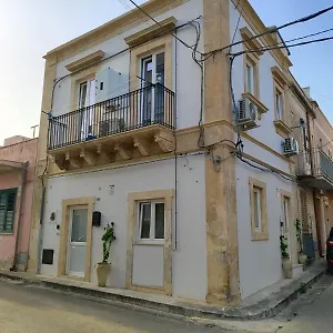  Ferienhaus Kalsa's House Italien