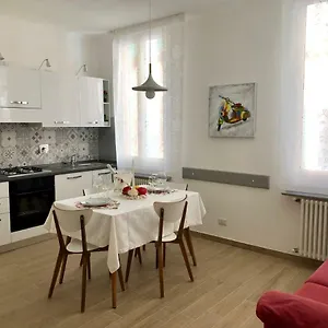 Temporary House De' Giudei Italy